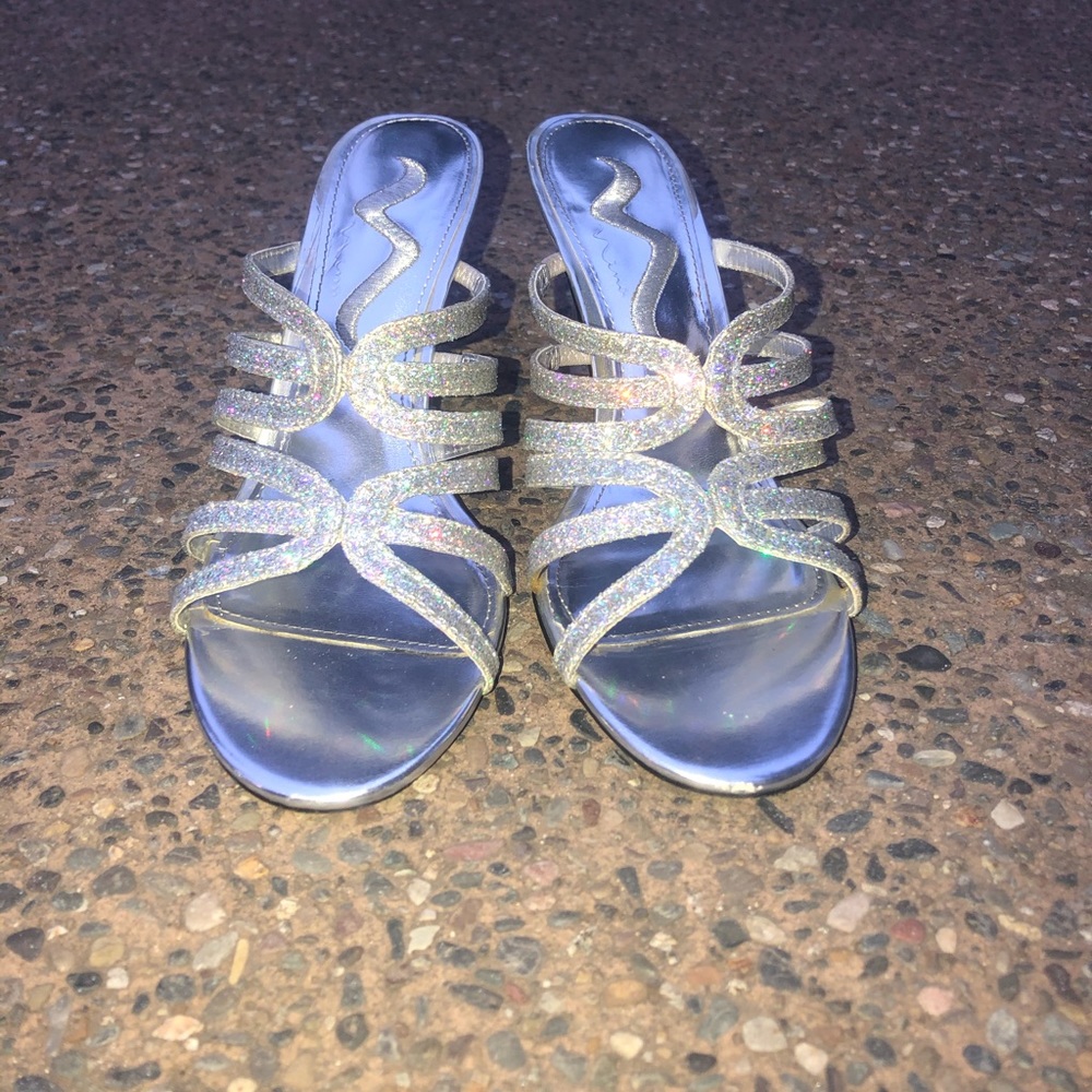 Formal dress shoes